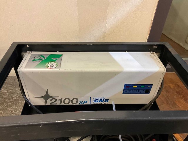 Gnb - 24v 40a - acculaders - 2017 - afbeelding 1 van  2