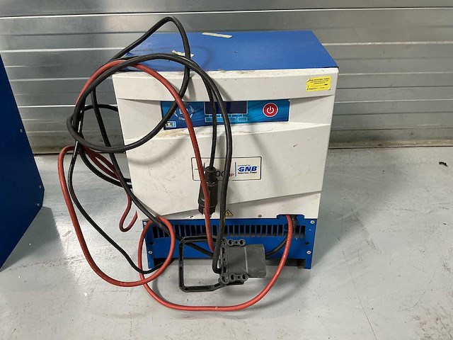 Gnb - 24v 70a - battery chargers - afbeelding 1 van  2