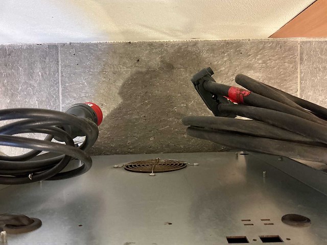 Gnb - 48v 100a - battery chargers - afbeelding 3 van  3