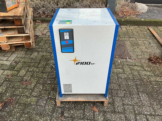 Gnb - 80v 90a - battery chargers - afbeelding 1 van  3