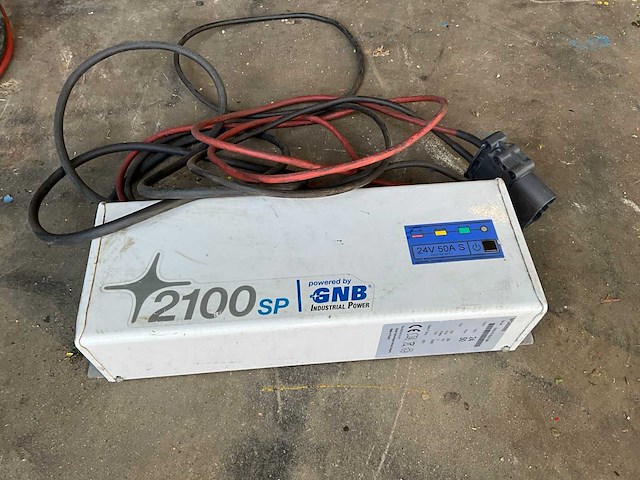 Gnb 2100 sp acculader - afbeelding 1 van  4