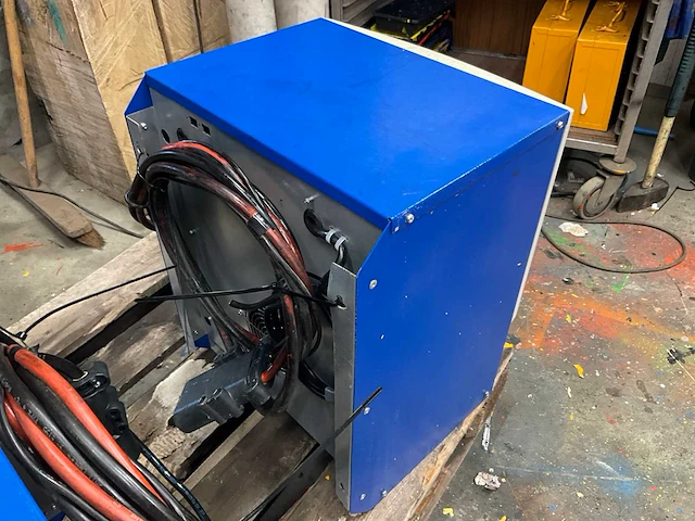 Gnb 2100lp lp48t100s acculader - afbeelding 2 van  5