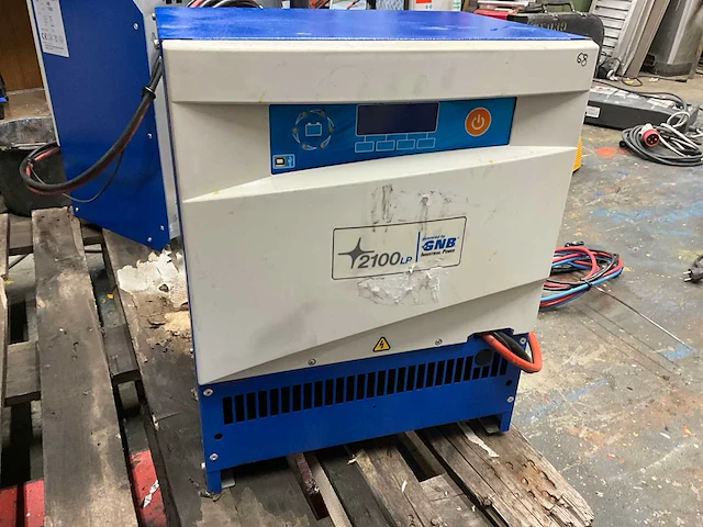 Gnb 2100lp lp48t120s acculader - afbeelding 1 van  5