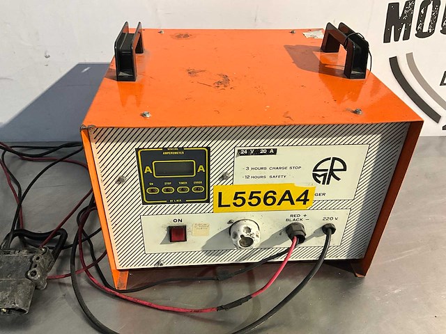 Gnb industrial power cbm 24/20 batterijen en laders - afbeelding 2 van  4