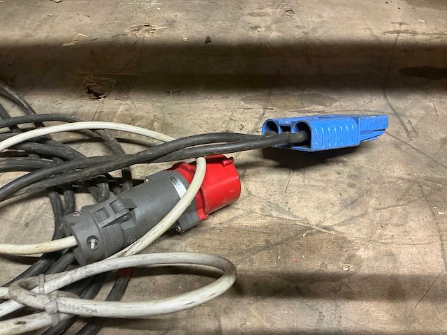 Gnb srp65-48t080s acculader - afbeelding 3 van  5