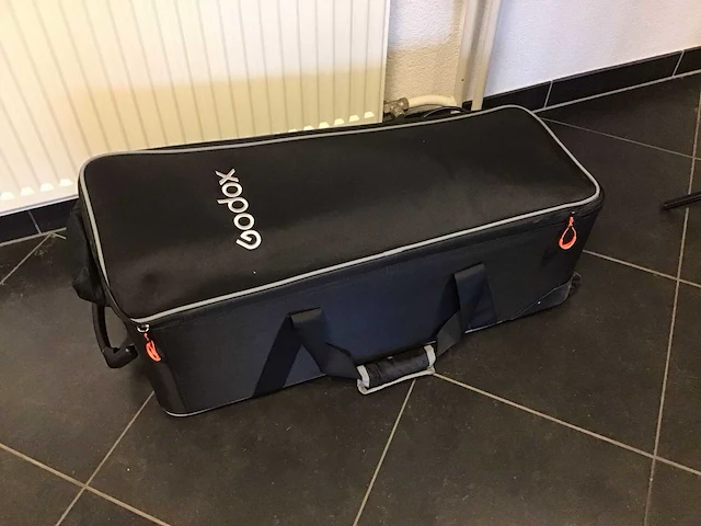 Godox sl100 video daylight studioverlichting inclusief bowens mount (2x) - afbeelding 10 van  11