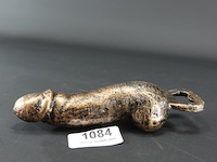 Goed in de hand liggende ijzeren flesopener - afbeelding 2 van  5