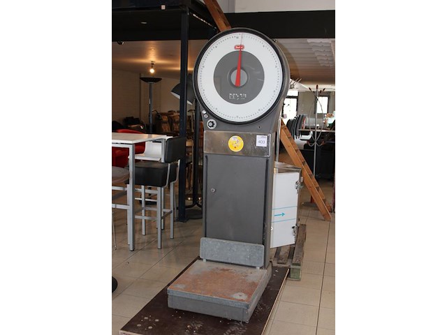 Goederen weegschaal berkel maximaal 100 kg. bouwjaar 1996. - afbeelding 2 van  3