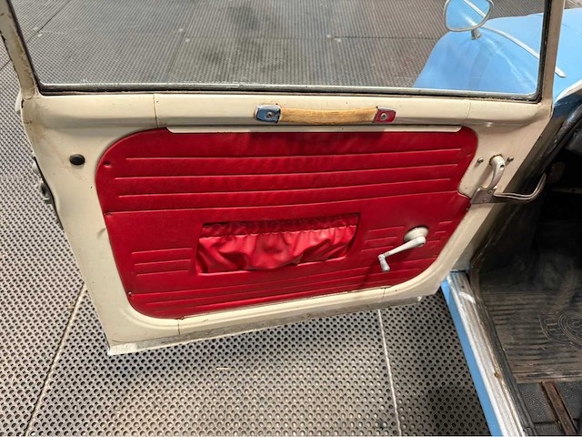 Goggomobil - t- 300 - oldtimer - 1966 - afbeelding 14 van  17