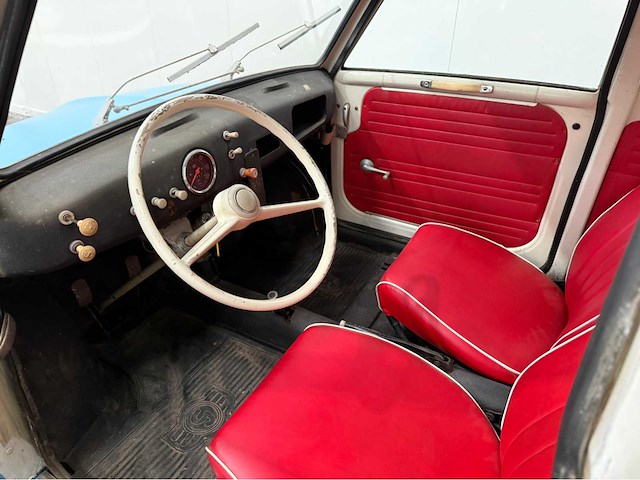 Goggomobil - t- 300 - oldtimer - 1966 - afbeelding 2 van  35