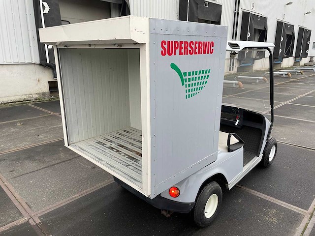 Golfkar elektrisch met dichte bak - afbeelding 6 van  8