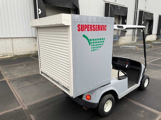 Golfkar elektrisch met dichte bak - afbeelding 7 van  8