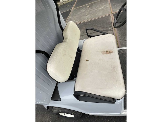 Golfkar elektrisch met dichte bak - afbeelding 8 van  8