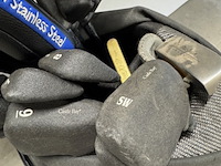 Golftas met clubs, met diverse toebehoren - afbeelding 7 van  10