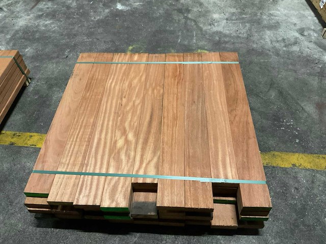 Gombe planken geschaafd 40x120 mm (45x) - afbeelding 3 van  3