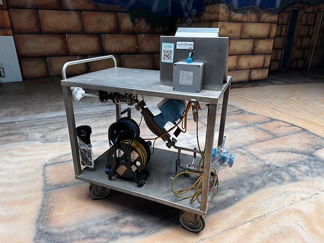 Gönnheimer - dc155 - portable measure system for water, acids and alkalis on trolly - afbeelding 3 van  8