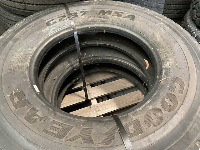 Good year band (2x) - afbeelding 1 van  3