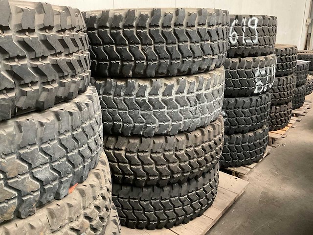 Good year band (4x) - afbeelding 1 van  3