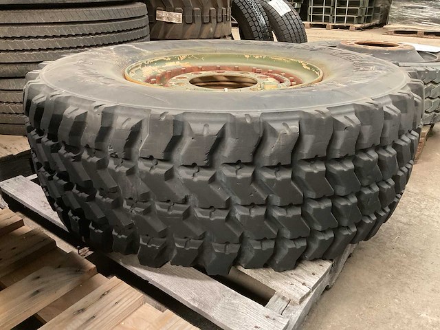 Good year band - afbeelding 1 van  3