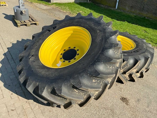 Good year dt820 band met velg (2x) - afbeelding 1 van  8