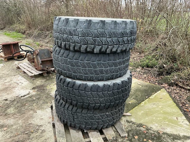 Good year mv/t 395/85r20 4x - afbeelding 2 van  7
