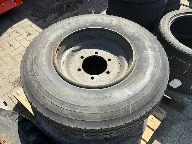 Good year unisteel band en velg (3x) 134/132l - afbeelding 3 van  6