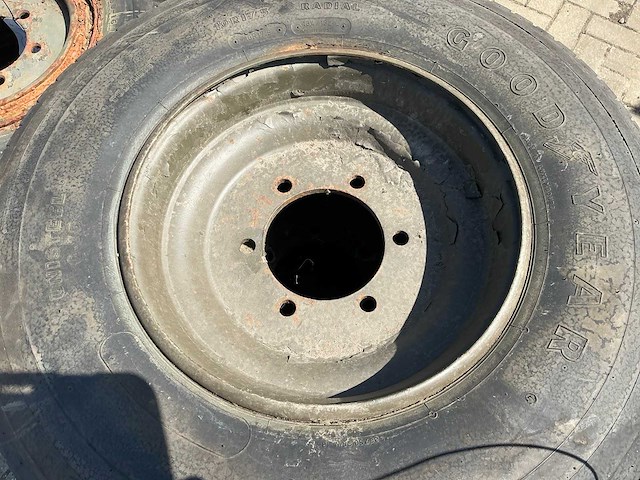 Good year unisteel band en velg (3x) 134/132l - afbeelding 6 van  6
