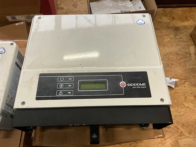 Goodie gw2000-ns omvormer (2x) - afbeelding 2 van  7