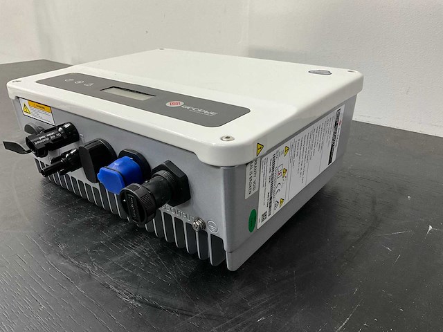 Goodwe - gw3000-xs - omvormer - afbeelding 4 van  5