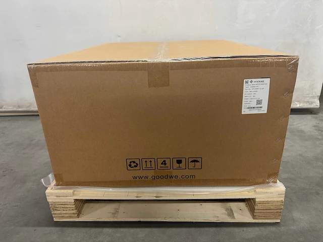 Goodwe - gw80k-mt (80 kw) omvormer met arc detection - afbeelding 2 van  7