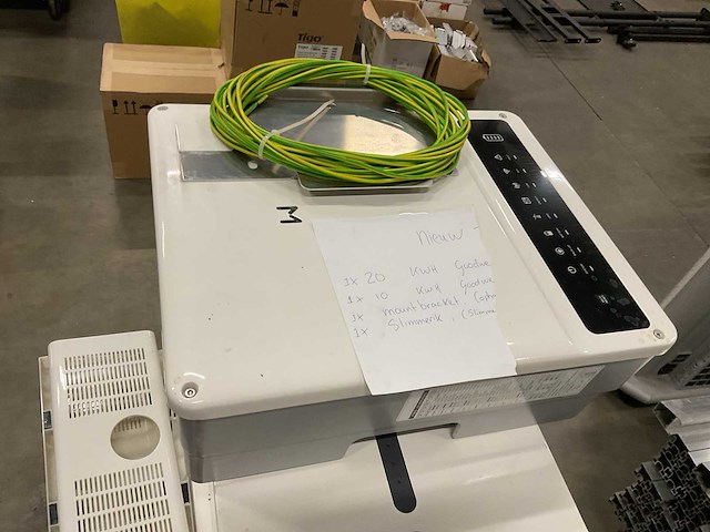 Goodwe gw 10k-et / lx d5.0-10 inverter + batterijopslag - afbeelding 1 van  11