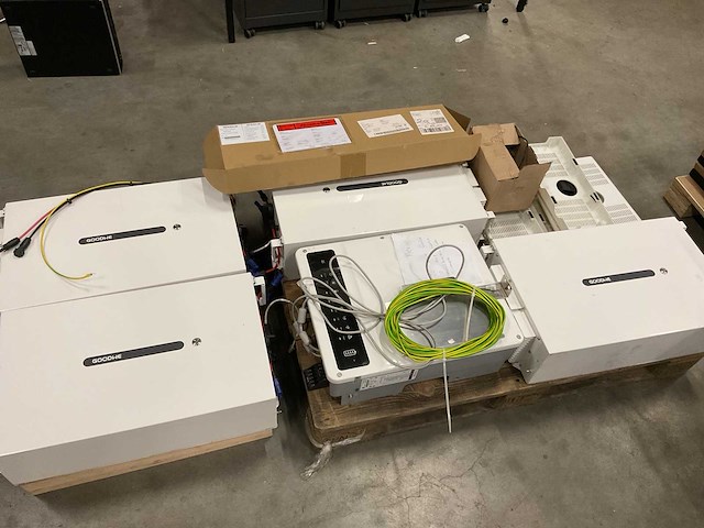 Goodwe gw 10k-et / lx d5.0-10 inverter + batterijopslag - afbeelding 8 van  11