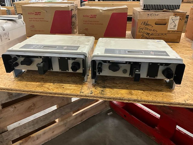 Goodwe gw1500-ns omvormer (2x) - afbeelding 2 van  4