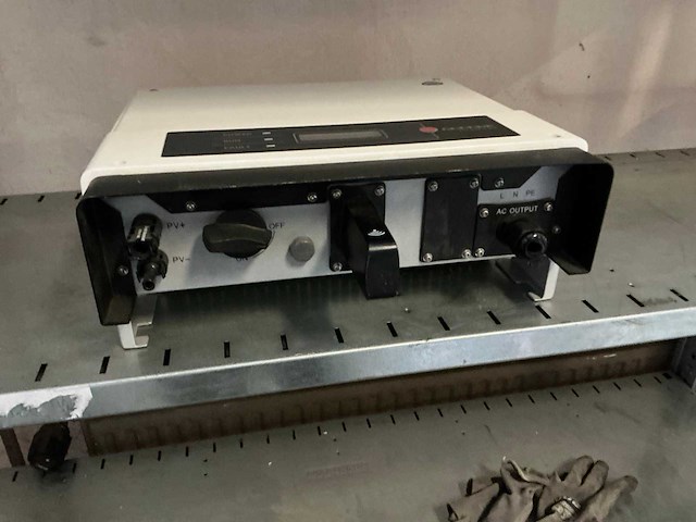 Goodwe gw2000-ns omvormer (2x) - afbeelding 3 van  5