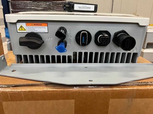 Goodwe gw2000-xs omvormer - afbeelding 3 van  5