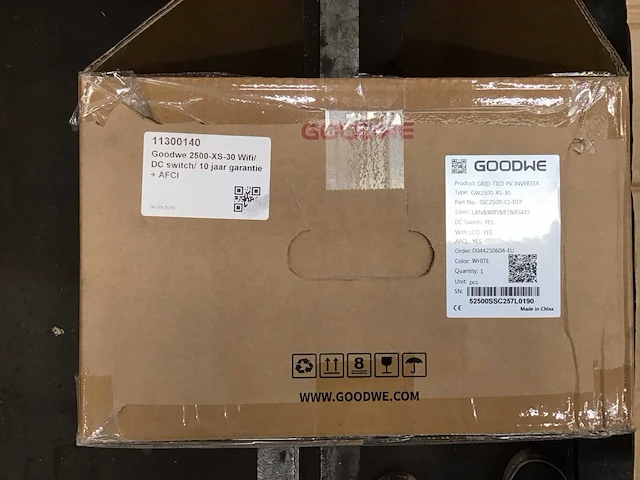 Goodwe gw2500-xs-30 omvormer - afbeelding 2 van  2