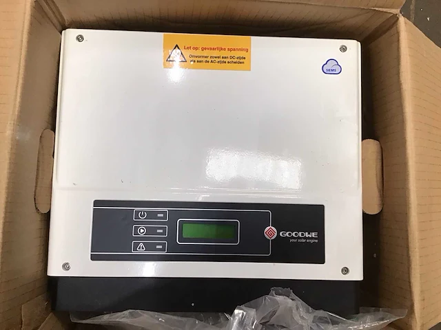 Goodwe gw3000-xs omvormer - afbeelding 1 van  1