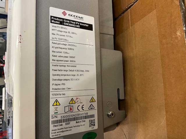 Goodwe gw3000d-ns omvormer - afbeelding 5 van  5