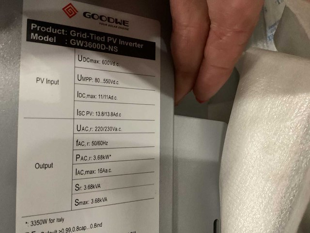 Goodwe gw3600d-ns omvormer - afbeelding 2 van  2