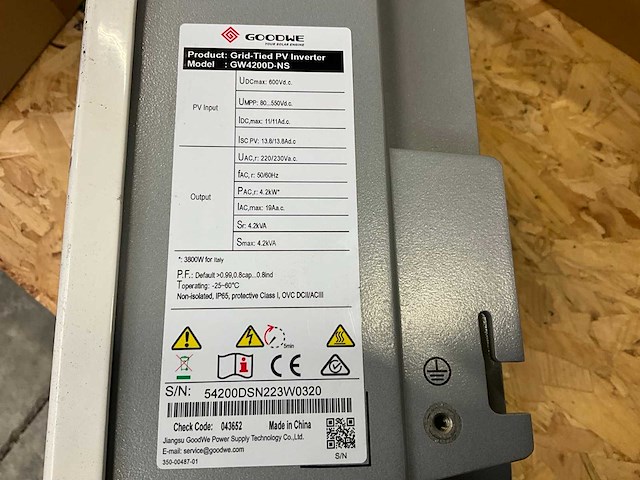 Goodwe gw4200d-ns omvormer - afbeelding 4 van  4