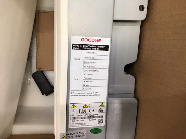 Goodwe gw5000-dns-30 omvormer - afbeelding 2 van  2