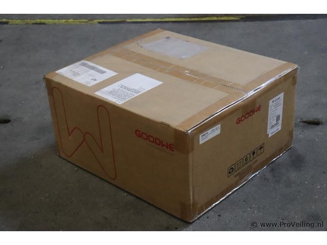 Goodwe netgekoppelde pv-omvormer gw3600-dns-30 - afbeelding 2 van  3