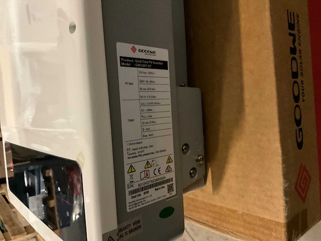 Goodwe omvormer (7x) - afbeelding 12 van  12