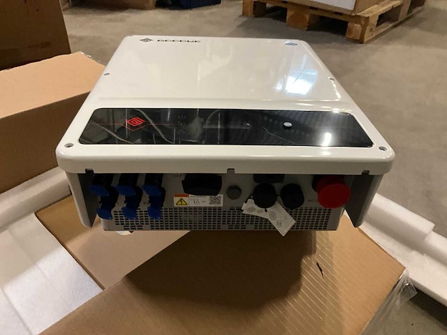 Goodwe omvormer - afbeelding 1 van  2