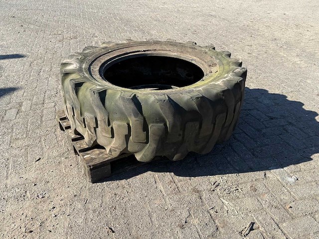 Goodyear - band 16.9/14-30 - afbeelding 1 van  8