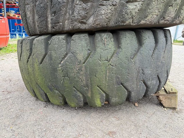 Goodyear - band 18.00-25 (2x) - afbeelding 2 van  11