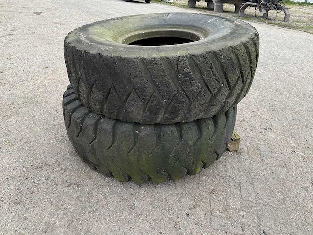 Goodyear - band 18.00-25 (2x) - afbeelding 1 van  11