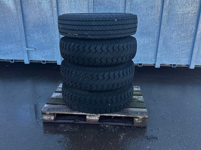 Goodyear - landbouwband 10.50-13 12ply met velg 8 gaats landbouwsteek (4x) - afbeelding 1 van  3