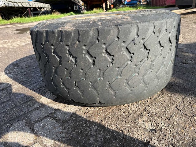 Goodyear - marathon - band 435/50r19.5 - afbeelding 10 van  10