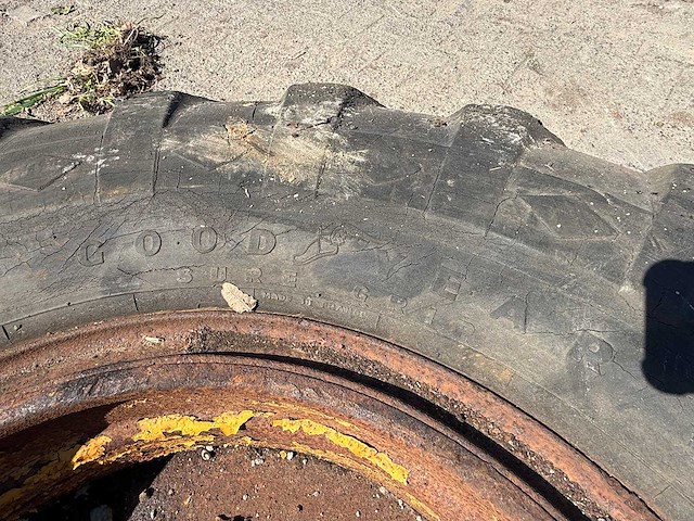 Goodyear - super grip - band 14.00-24 - afbeelding 3 van  8